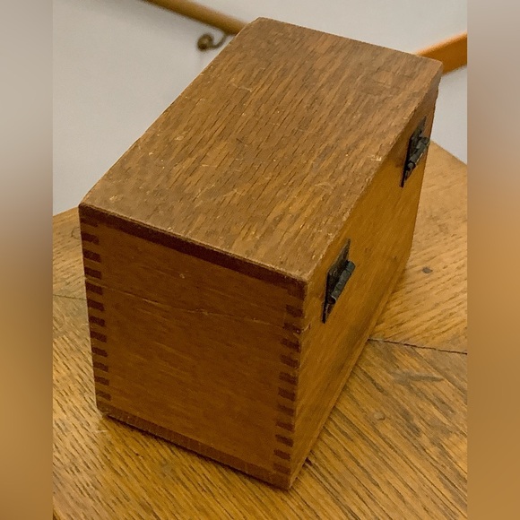 Antique Weis Monroe Michigan Fingerjointed Hinge Lidded Wooden Box - Picture 7 of 10